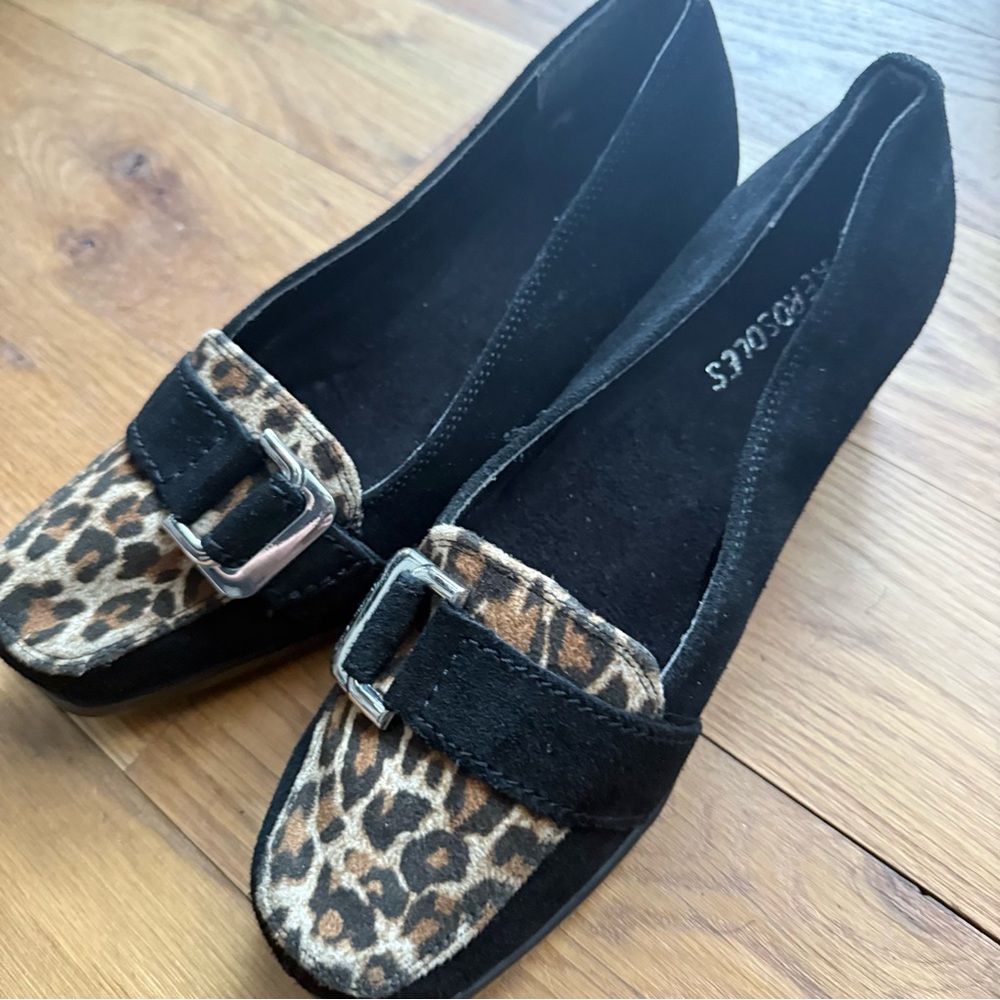 AEROSOLES Black Suede Leopard Loafers Wedge Slip On Comfort Shoes Size 7